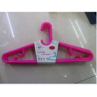 LOK-AL18-437 PLASTIC HANGER